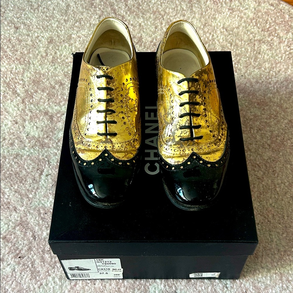CHANEL Gold Loafers size 37.5
